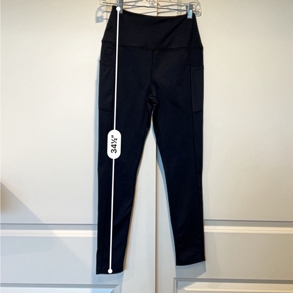 Athleivate Women's Black Compression Legging with Side and Back Pocket - Small - Picture 7 of 7